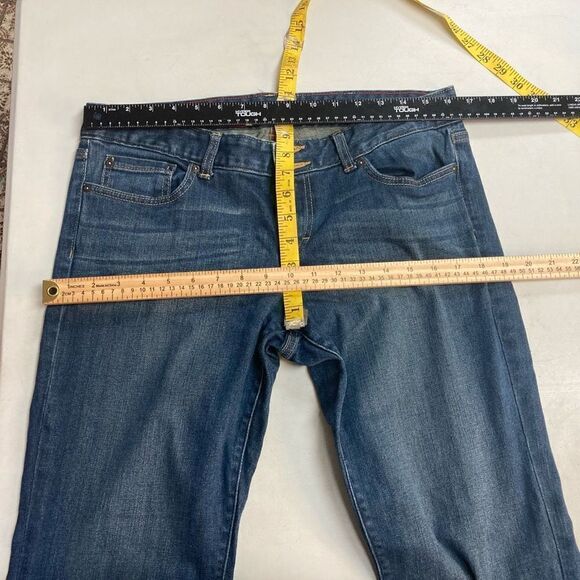 TOMMY HILFIGER Women’s Modern Bootcut Jeans Size 10R Inseam 30.5 Blue‎ - Picture 3 of 11